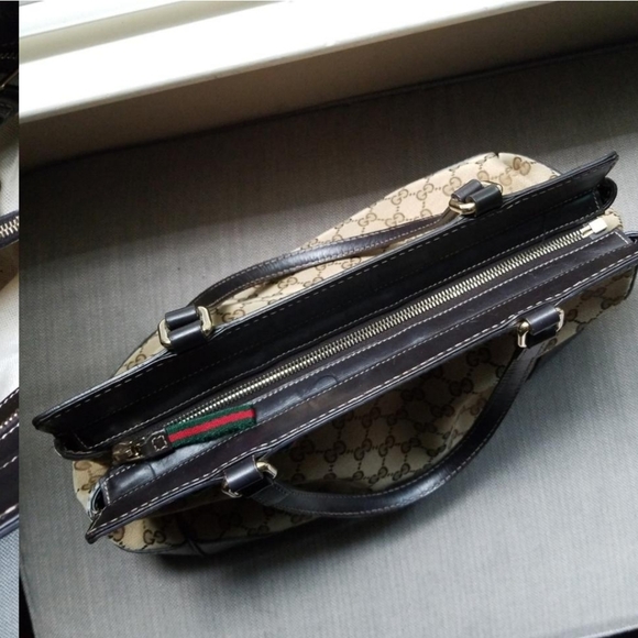 Authentic Gucci GG Monogram Supreme Web Mayfair - Picture 11 of 11